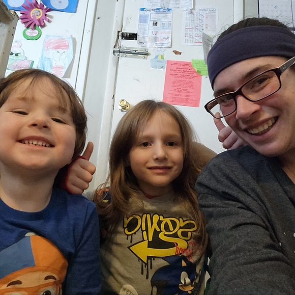 Meet your Posher, Hope - Picture 2 of 2